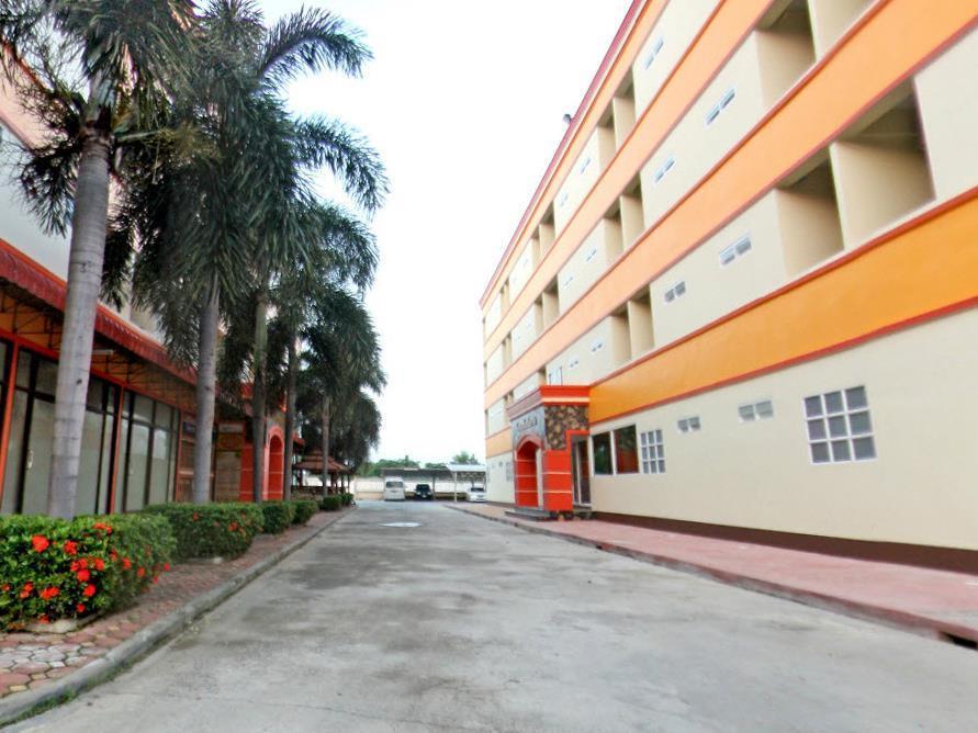 Central Park Hotel Singburi Dış mekan fotoğraf