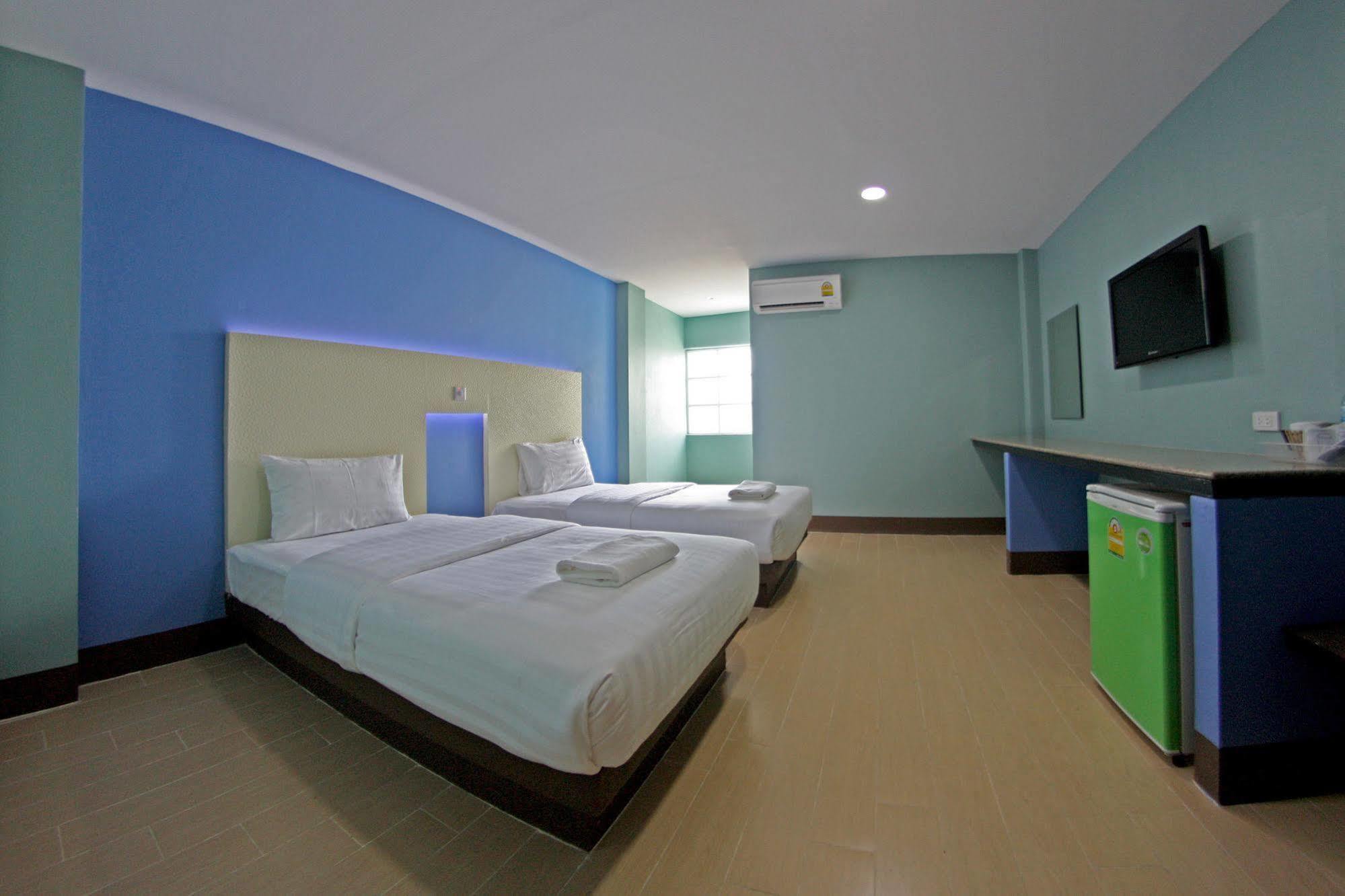 Central Park Hotel Singburi Dış mekan fotoğraf