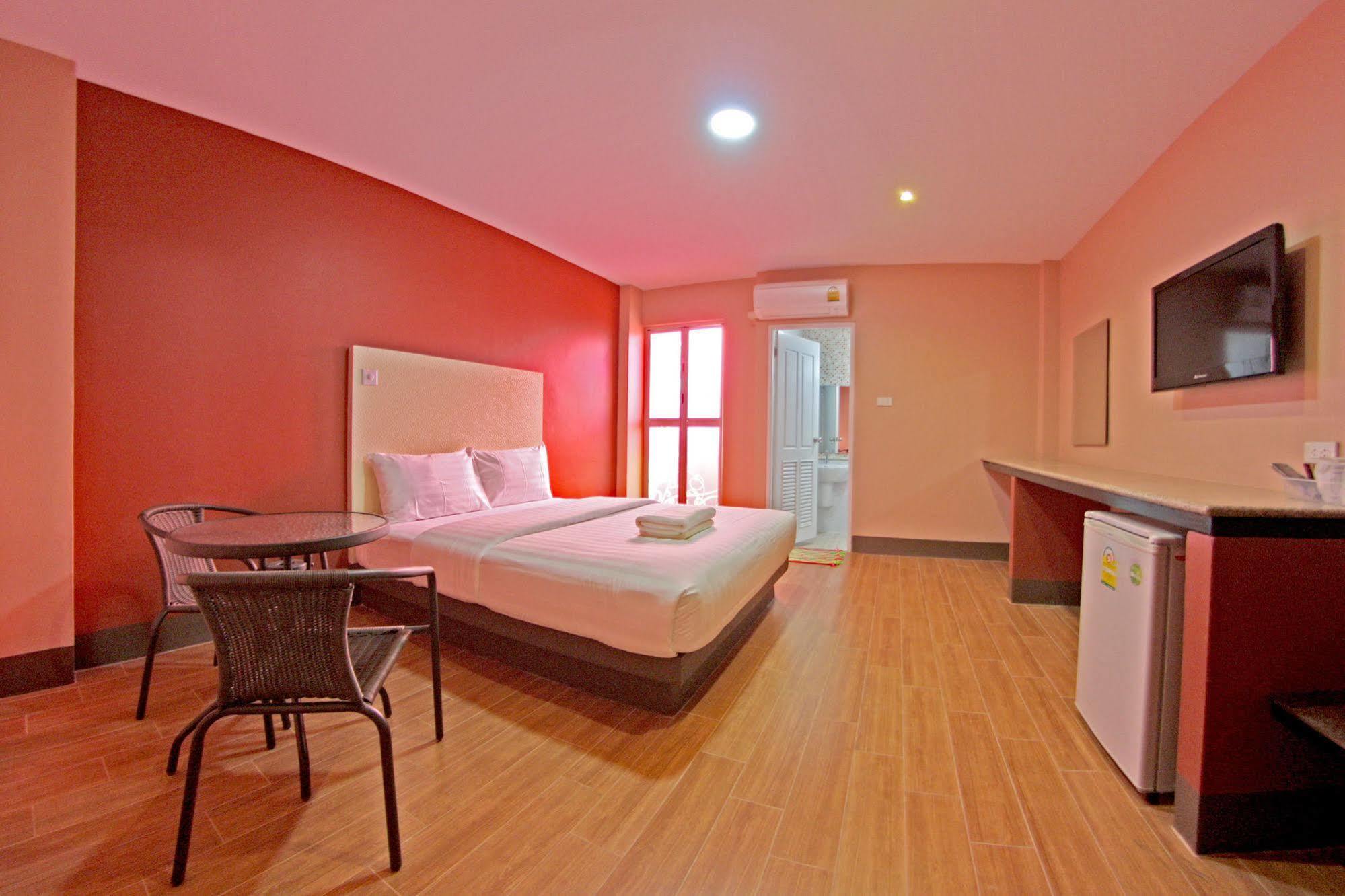 Central Park Hotel Singburi Dış mekan fotoğraf